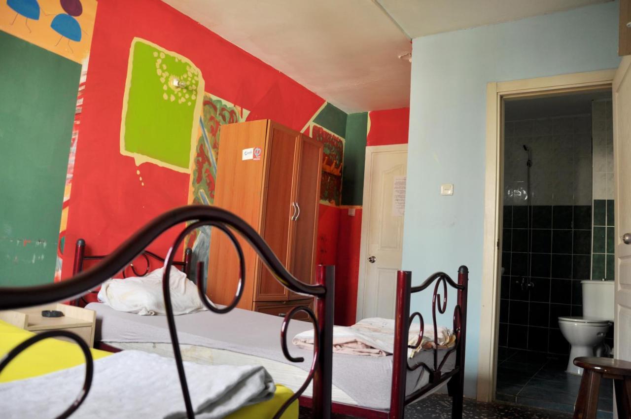 Neverland Hostel Istanbul Exterior photo